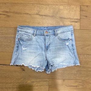 Women’s Old Navy cut off jean shorts - 8 regular